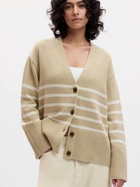 Gap Oversized Cardigan Sweater Size S
